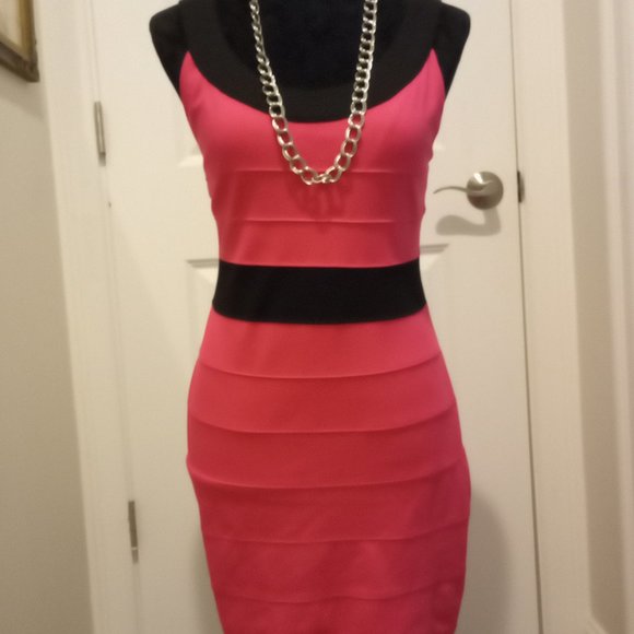 REDUCED! Sexy Above the Knee Bodycon from Forever21 Sz L ! - Picture 1 of 3